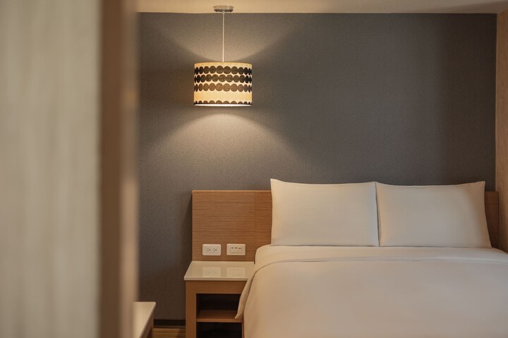 Room 21 of 76