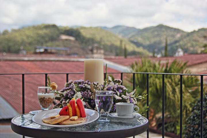 Breakfast/Coffee Service 38 of 62