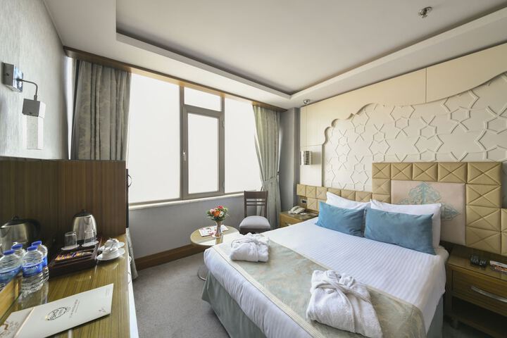 Room 27 of 110