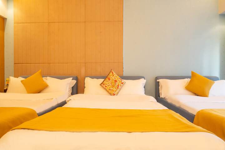 Room 7 of 36