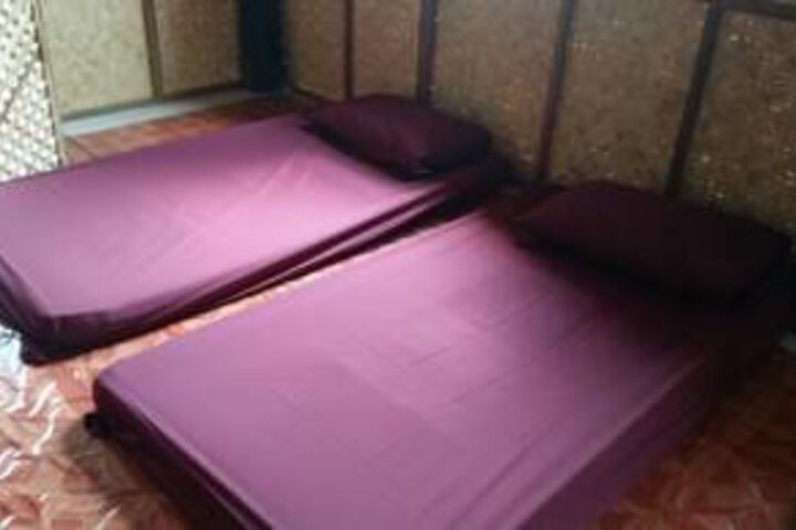 Room 12 of 26
