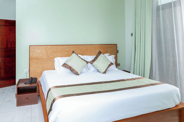 Room 3 of 36
