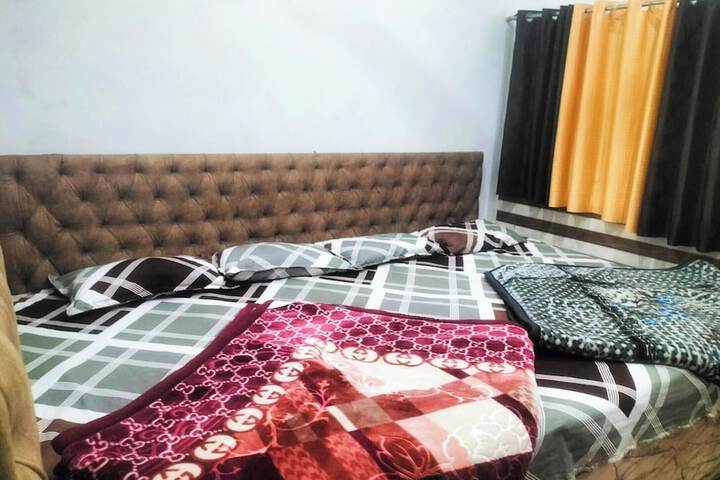 Room 5 of 21