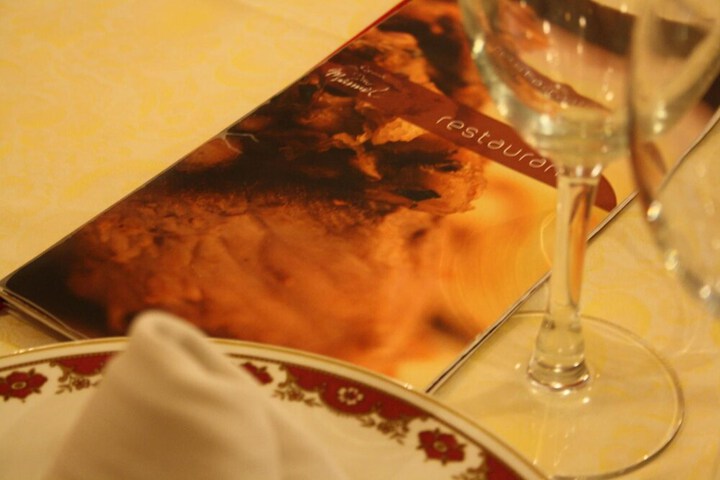Dining 34 of 39