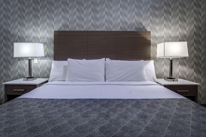 Room 16 of 60