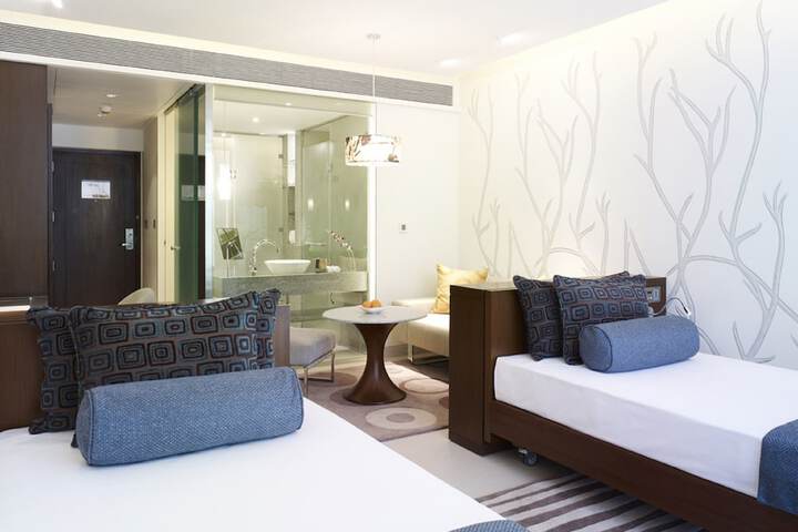 Room 15 of 31