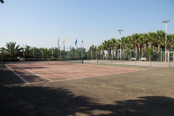 Tennis court