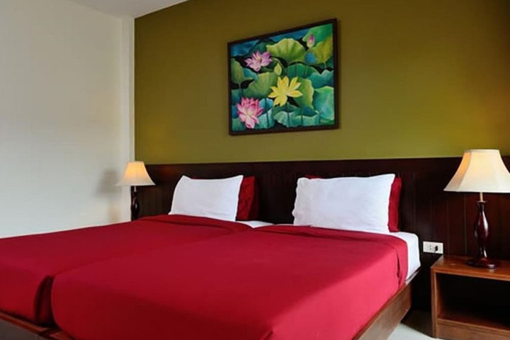 Room 2 of 54