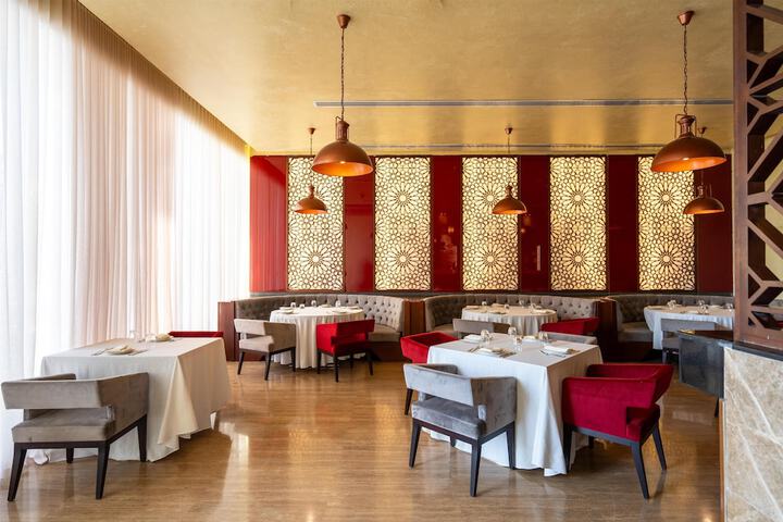 Dining 79 of 164