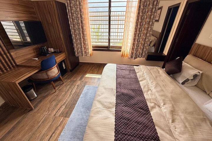 Room 5 of 29