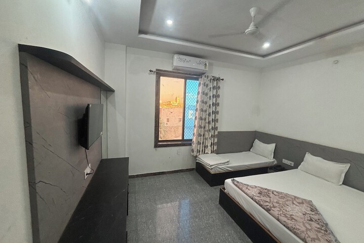 Room 18 of 63