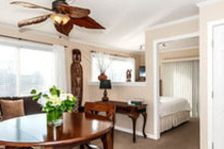Room 53 of 111