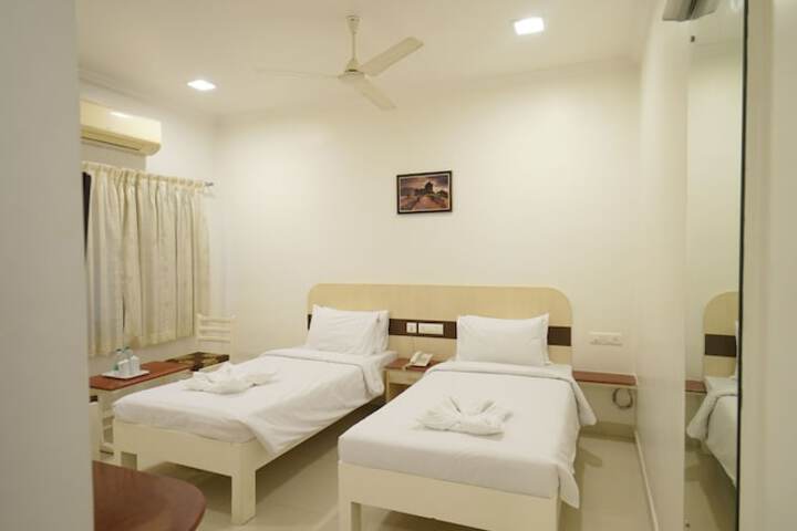 Room 14 of 79