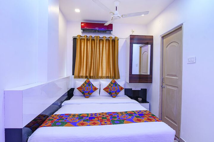 Room 14 of 36