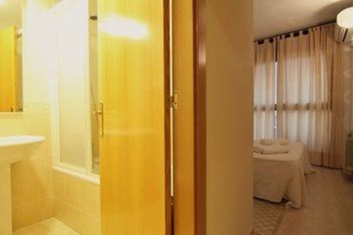 Room 67 of 176