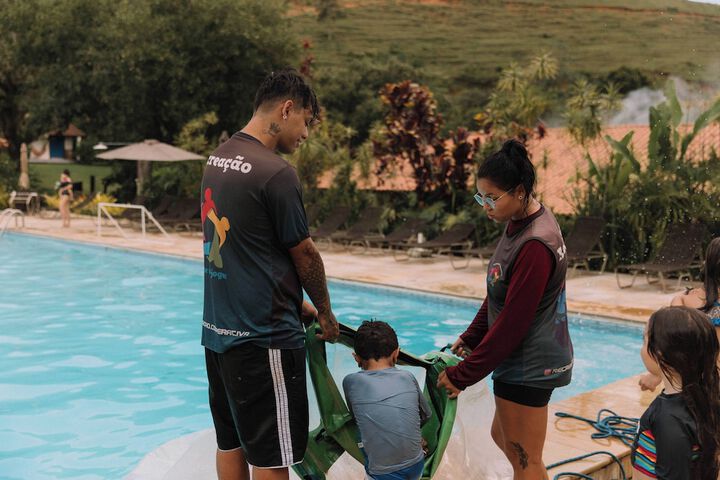Pool 98 of 227