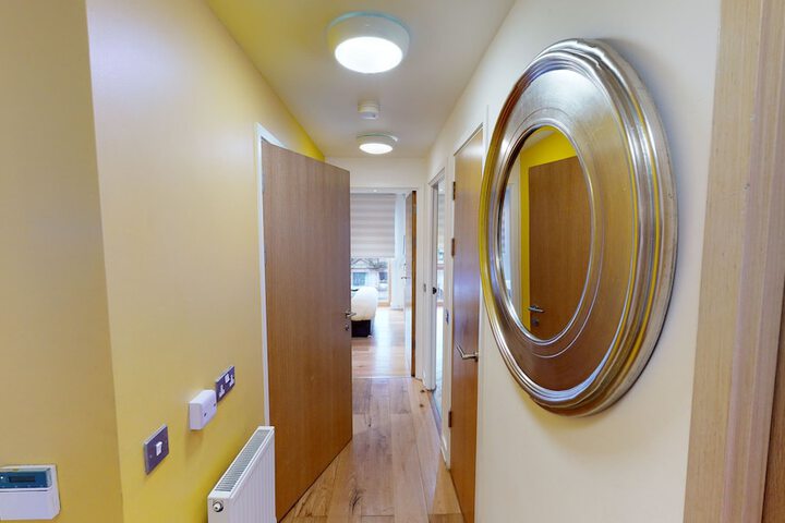 Room 194 of 296