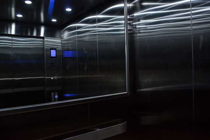 Hotel Interior 124 of 128