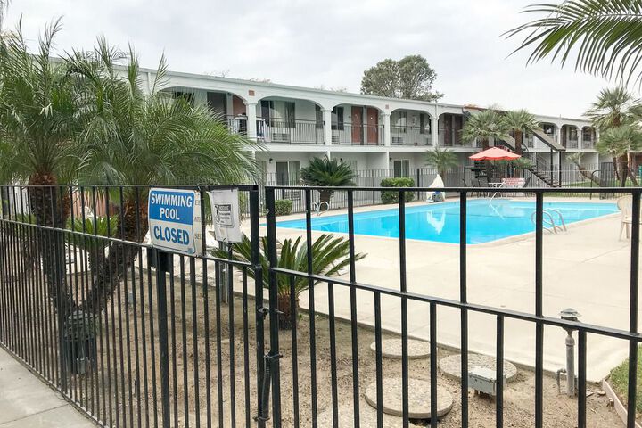 Pool 57 of 70