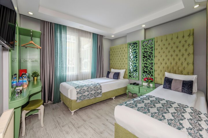 Room 21 of 42