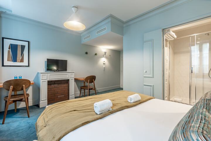 Room 16 of 30