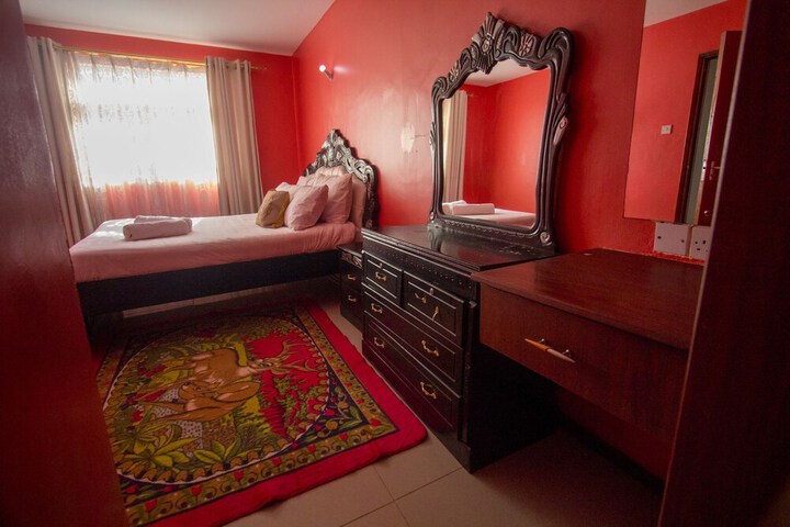 Room 14 of 90