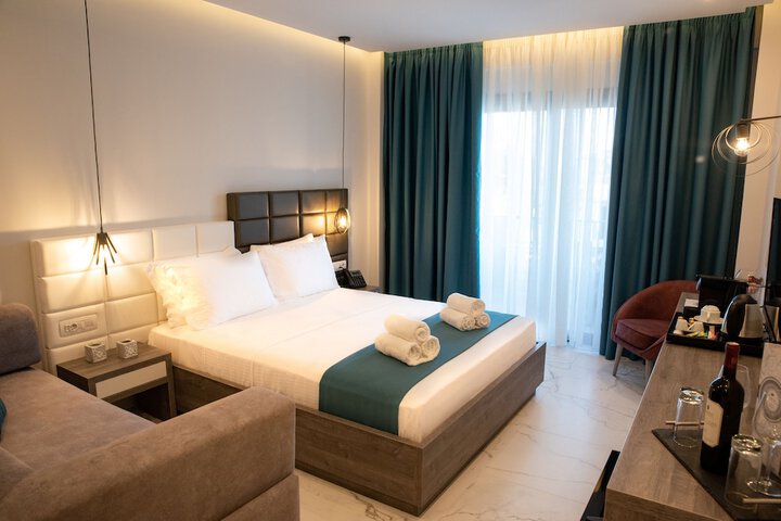 Room 40 of 122