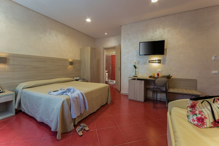 Room 15 of 47