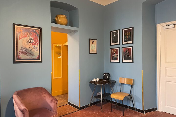 Room 13 of 107