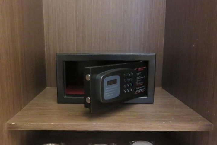 Room 9 of 57