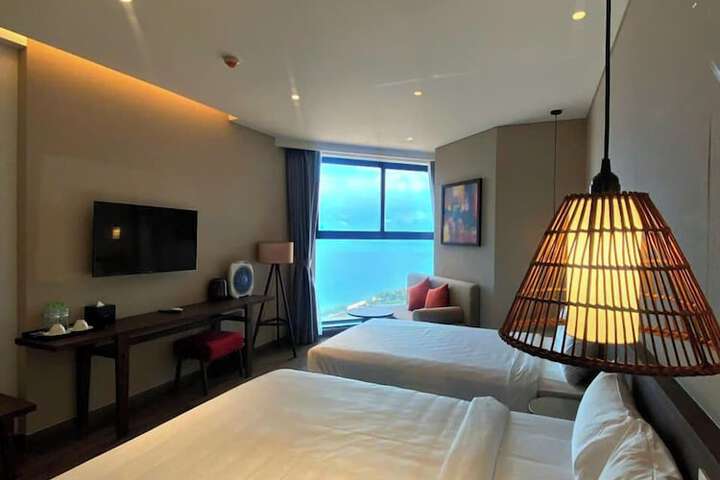 Room 30 of 63