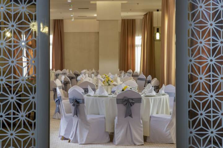 Ballroom/Hall 42 of 43