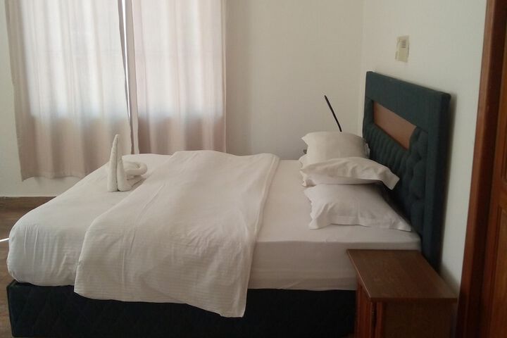 Room 5 of 22