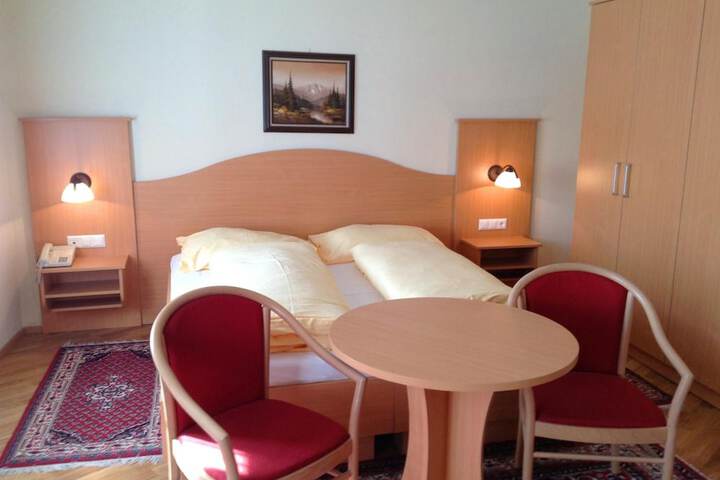 Room 8 of 59