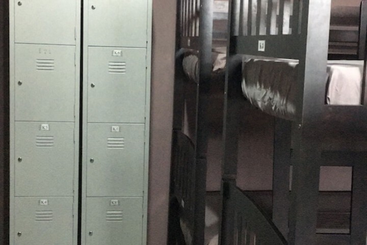 Room 9 of 31