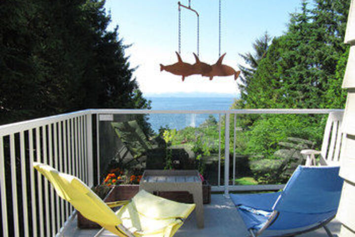 Sundeck 11 of 12