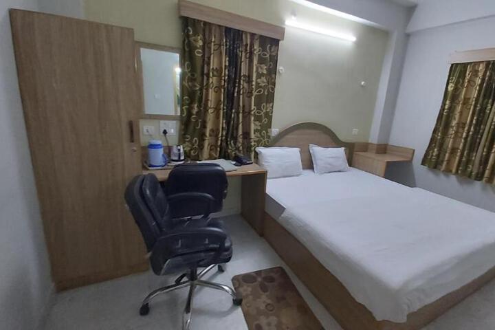 General 13 of 33