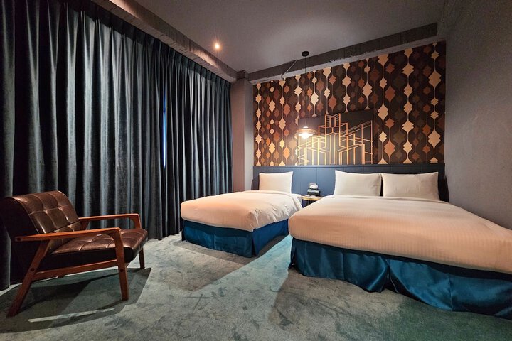 Room 21 of 49