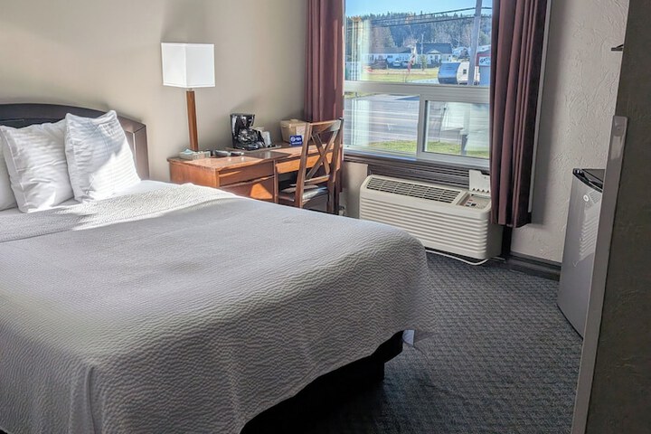 Room 7 of 30