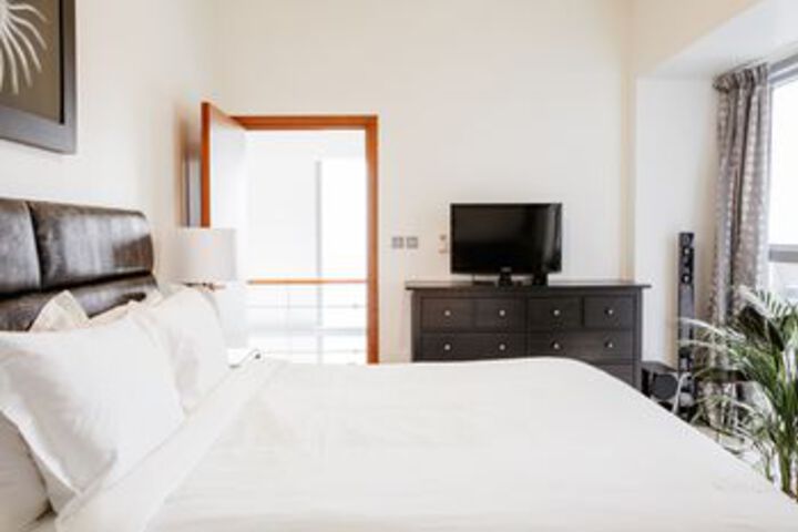 Room 17 of 26