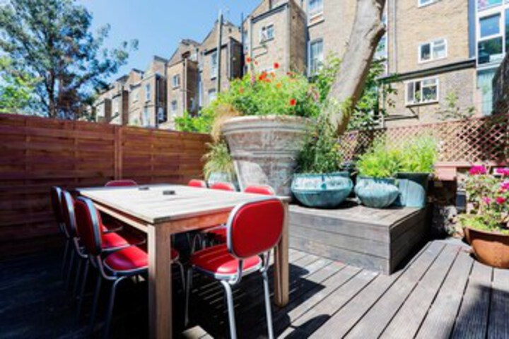 Terrace/Patio 23 of 24
