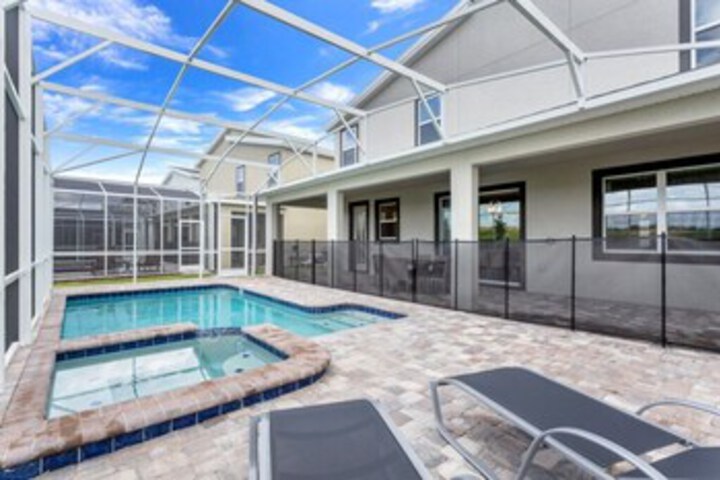 Pool 26 of 60