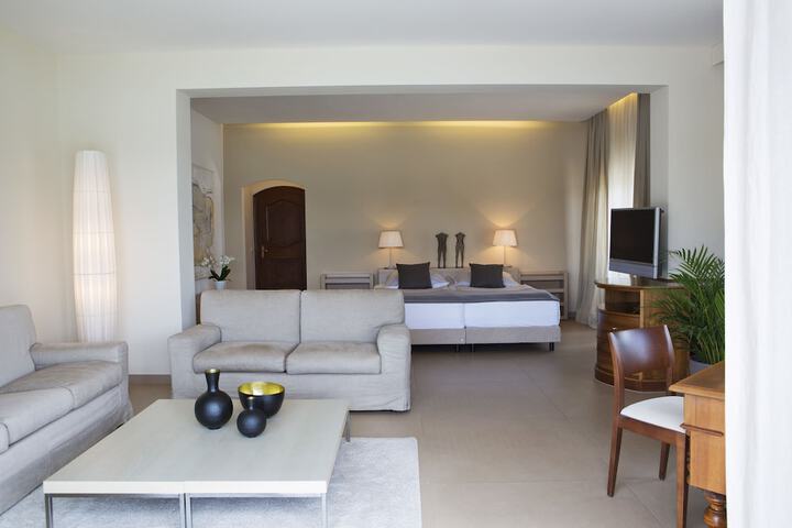 Room 20 of 105