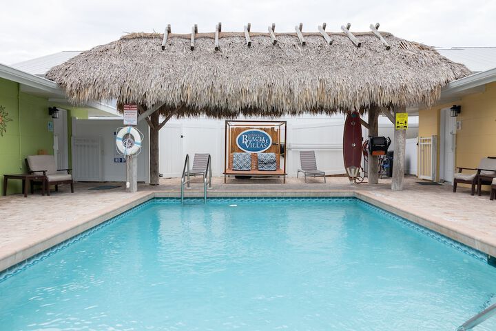 Hotel with Pool