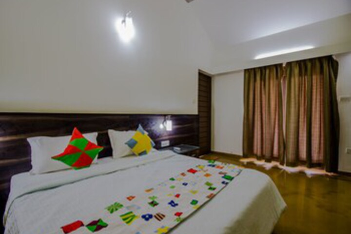 Room 15 of 25