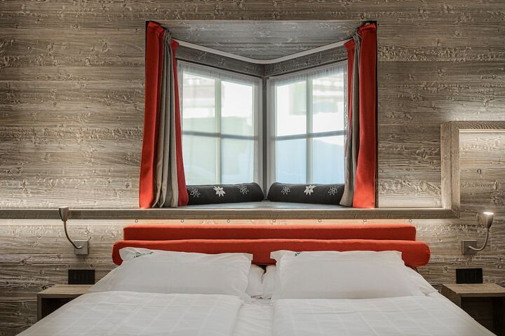 Room 3 of 50