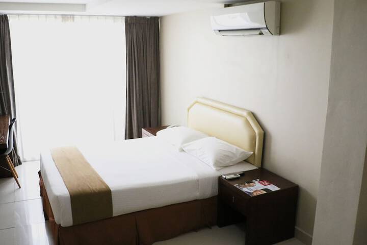 Room 6 of 40