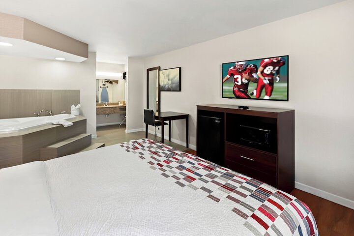 Room 5 of 43