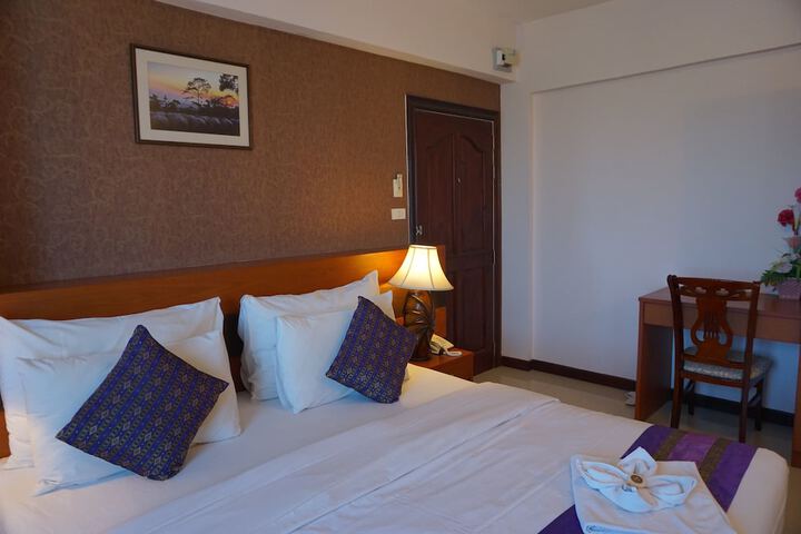 Room 13 of 47