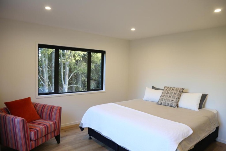 Room 2 of 7